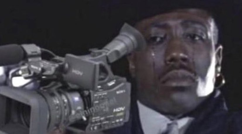 ibrah_leguineen's tweet photo. The scene                           the cameraman https://t.co/lKq871VZfU