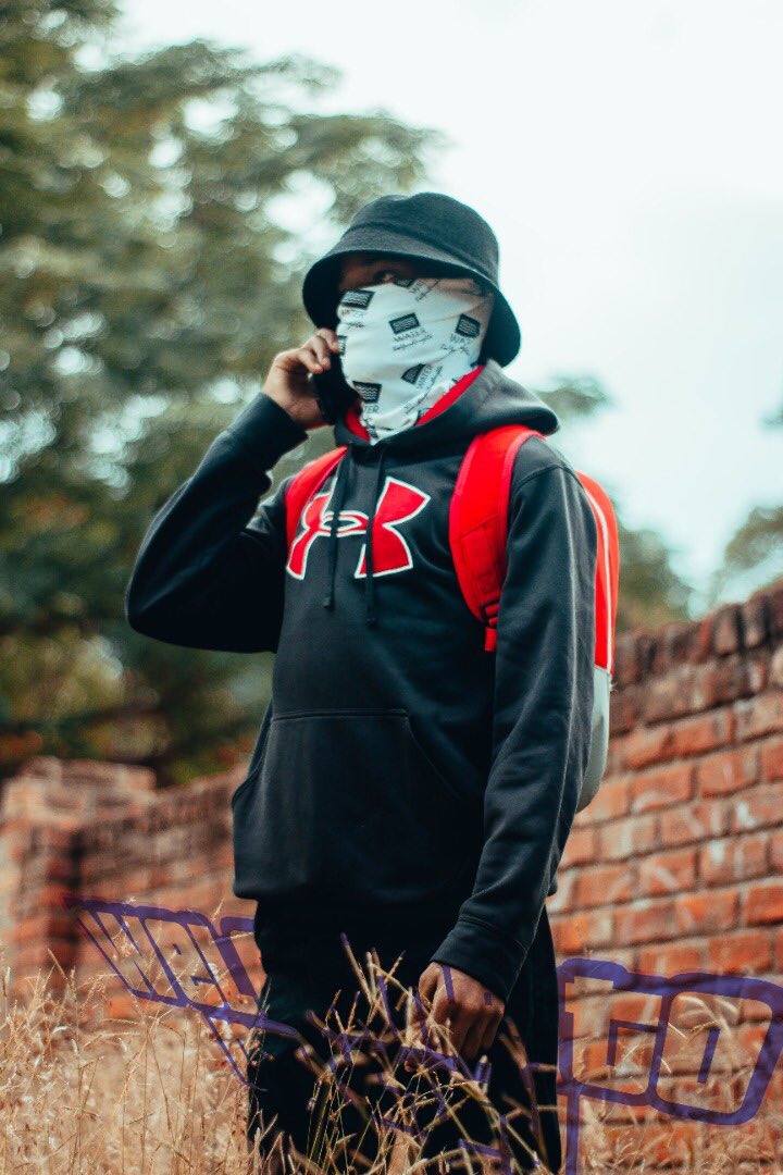 StevieG_Dj's tweet photo. Get this video to 500+ views and we drop the official artwork.
S/O #SNVL For the headgear.
Hit @GaoneJuju up for your orders.
Cc @kizitoallcaps @CoolNerrd @Waynethemaestro @EBWMagazine @banyezus__ @TheRealYaronaFM @Gabzfmnews @Gabz_FM @DumaFMRadio @_lerapo https://t.co/gMEll0gku1
