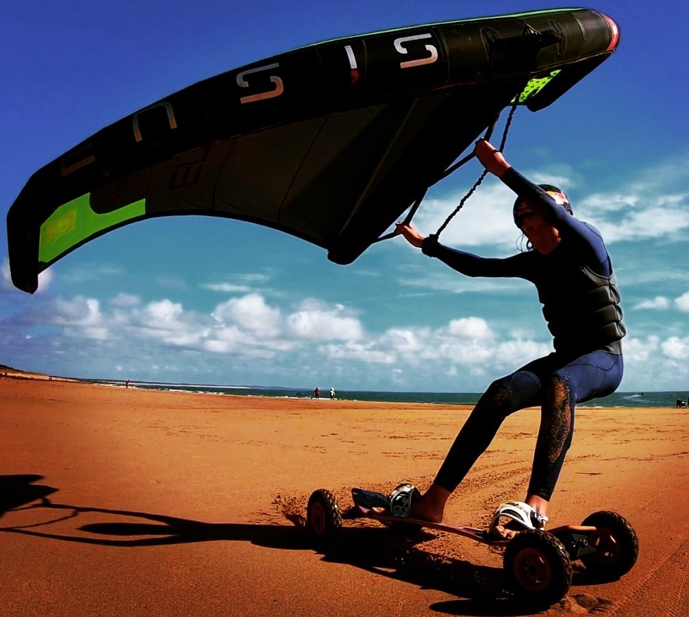 TomLAFFOREST's tweet photo. Ride on the beach 🤙🏝️
#wing &amp; #mountainboard https://t.co/1woGOnoOza