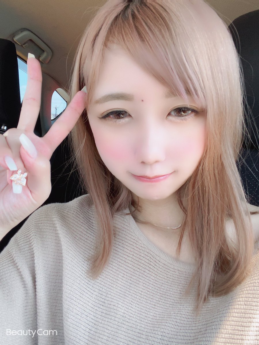 最近食べすぎて無事太りました٩(๑•ㅂ•)۶