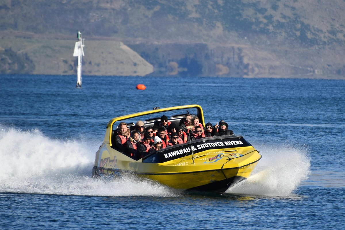 gnischay2's tweet photo. 360˚views, 360˚spins! Always an adrenaline rush blasting through the rapids. @kjet
#LiveFastPlayLoud #TwoRiversOneLake #jetboat #jetski #jetskiride #speedboat #jetboating #watersports #adrenalinerush https://t.co/2BYFF9GYMM