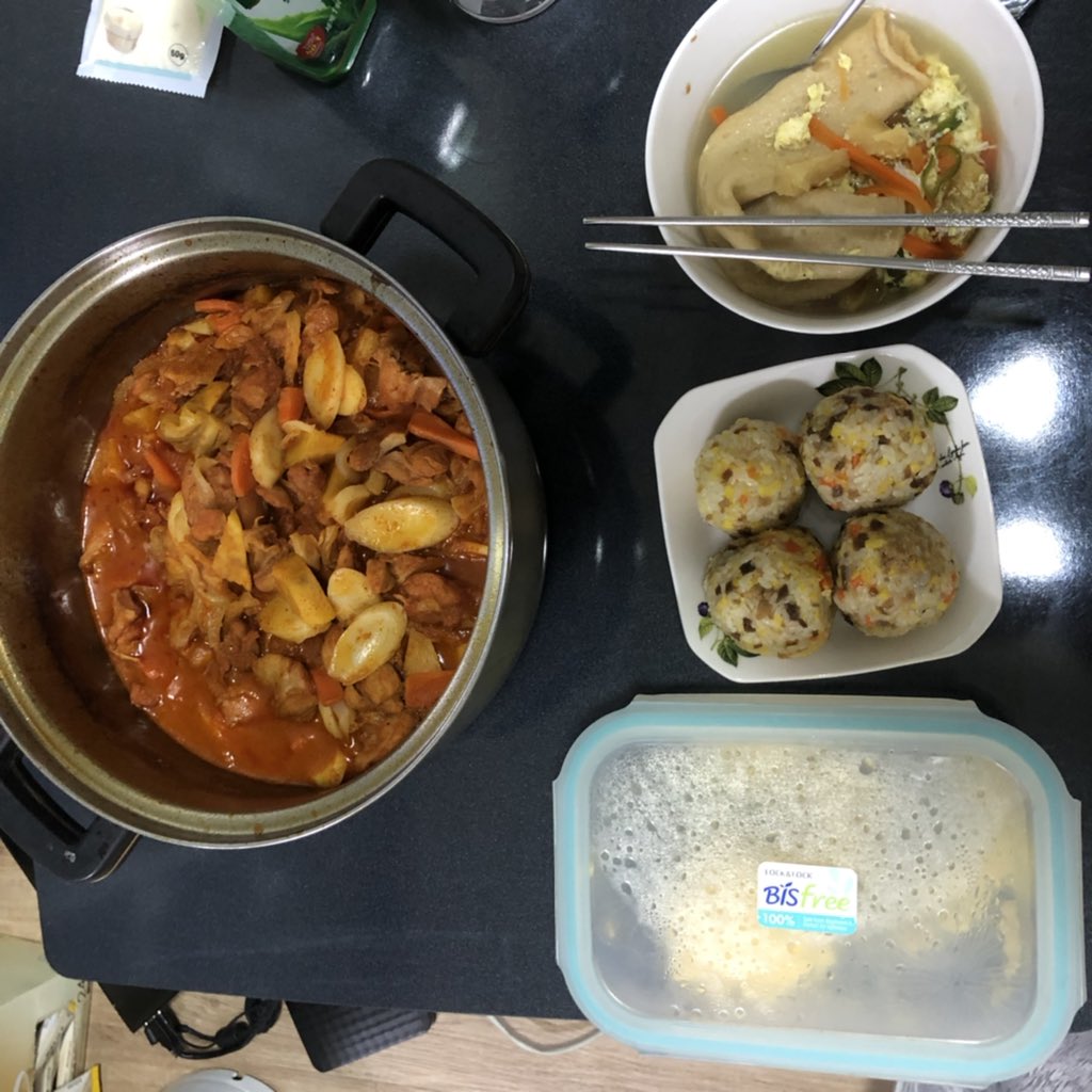 luvlic's tweet photo. 혼술 닭갈비랑 https://t.co/p9sRl0wLKk