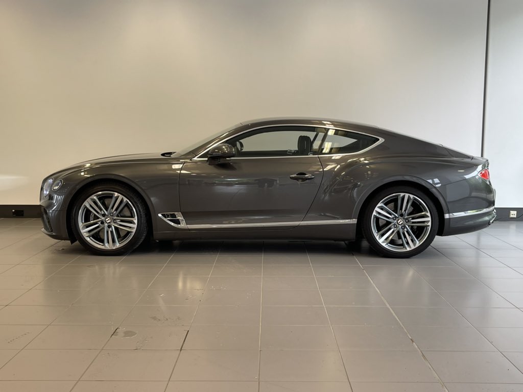 roddymcallister's tweet photo. We’ve sourced this huge spec Bentley Continental with low miles which is now live on @GRANGEMOTORS and available from @astonmartinedin @edinburgh_rrmc #bentley #continental #mulliner #cityspec #touringspec #centenaryspec #edinburgh #grange https://t.co/ZLIrqf1qIJ