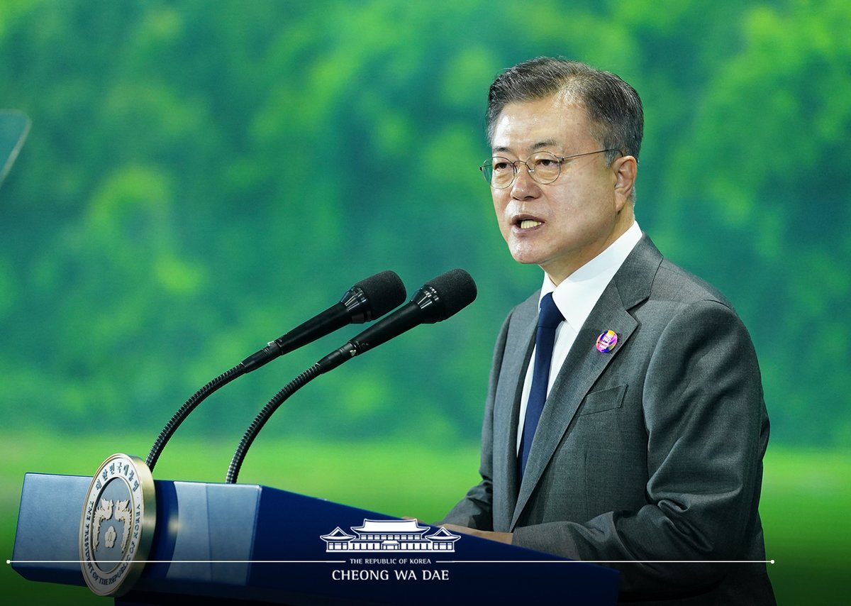 '2050 탄소중립위원회' 출범
문재인 대통령 참석해 국제사회에 탄소중립 의지 표명

문재인 대통령은 오늘 오후 2시 서울 동대문디자인플라자(DDP)에서 열린 ‘2050 탄소중립위원회' 출범식에 참석했습니다.