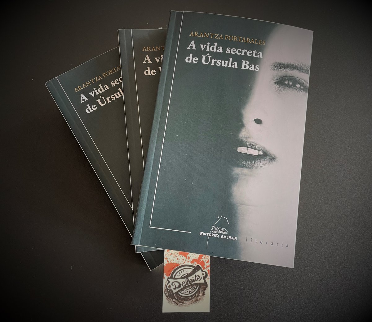 Esta fin de semana de sol trae o sorteo doutra #Deleitura! 🌞

Sorteamos nas nosas redes sociais 6⃣ exemplares do libro "A vida secreta de Úrsula Bas” a nova novela de <a href="/aranportabales/">Arantza Portabales</a> (<a href="/EdGalaxia/">Editorial Galaxia</a>).

Participa facendo RT e seguindo esta conta! 🤩👏