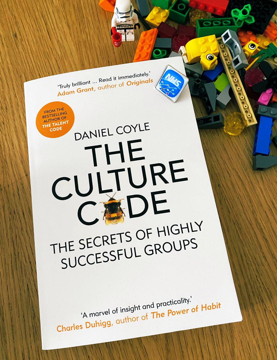 PamBahia1's tweet photo. There’s nothing quite like a book & #LEGO delivery for the bank holiday weekend 😊
Thank You so much @jo_stanford_pm and team!
Compass_01 was an amazing event!
Looking forward to giving this a read over the next few days 📚
#NHSProjectFest21 #collaboration #projectprofession https://t.co/xIycomHUEj