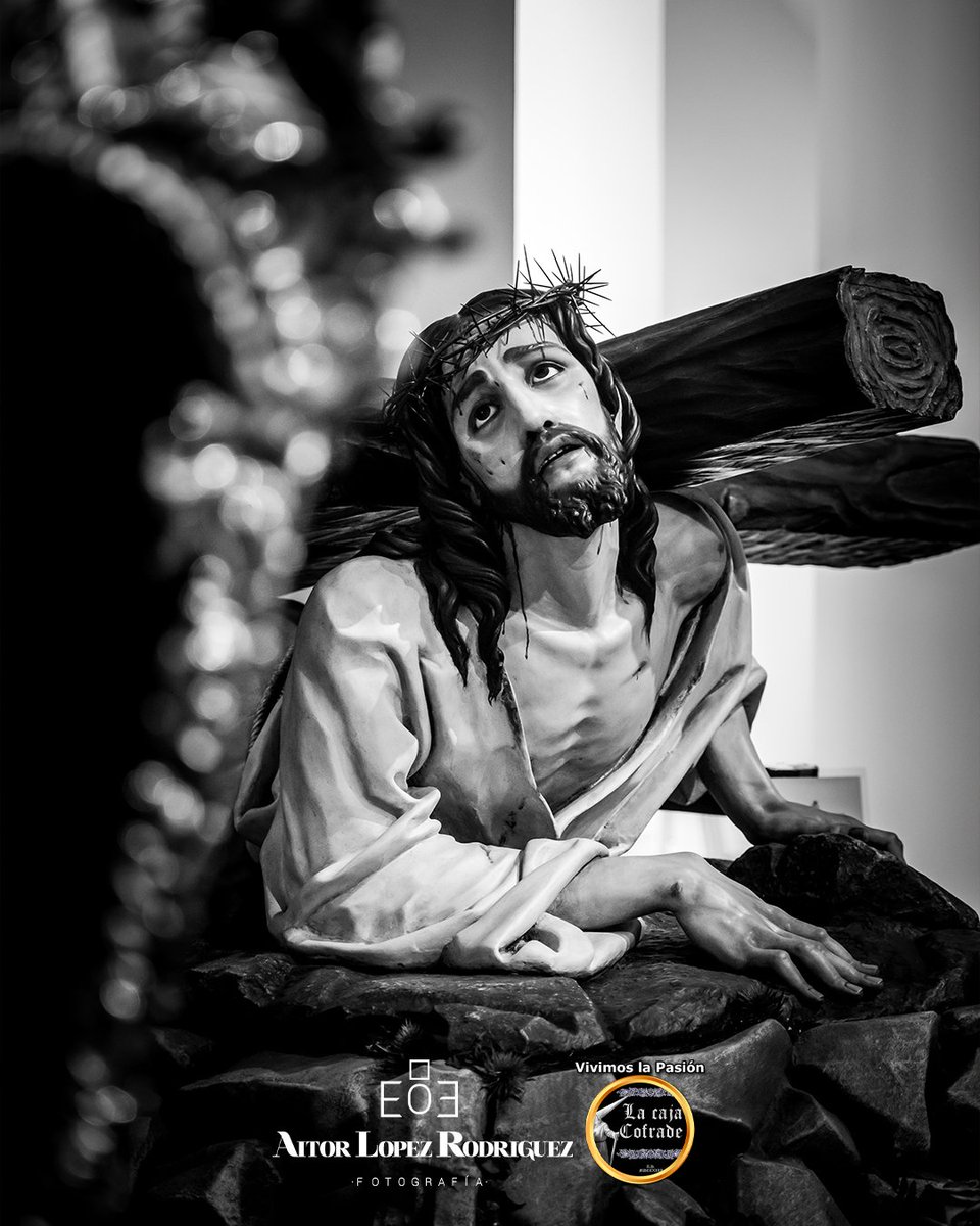 🟣369 DÍAS/369 FOTOGRAFÍAS // 📸 Día 52/369
🙏NPJ del Gran Poder en su tercera caída
📿 <a href="/GranPoderyAmarg/">Cofradía Gran Poder y Amargura</a>  
👉 Fotógrafo oficial de #LaCajaCofrade.
#VivimosLaPasion.