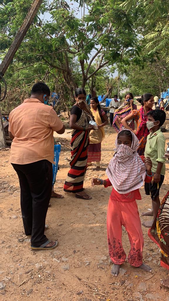Always_For_SLP's tweet photo. Today on Occasion of Birthday of Sri Gangala Radhakrishna Yadav garu @alwaysmeeradha distribution of food, mask etc., to needy people in Miyapur area of Serilingampally by #TeamRKY #SevaHiSangathan God bless him with good health.
@bandisanjay_bjp @Arvindharmapuri @Raviyadav_bjp https://t.co/G3evtyUrhE