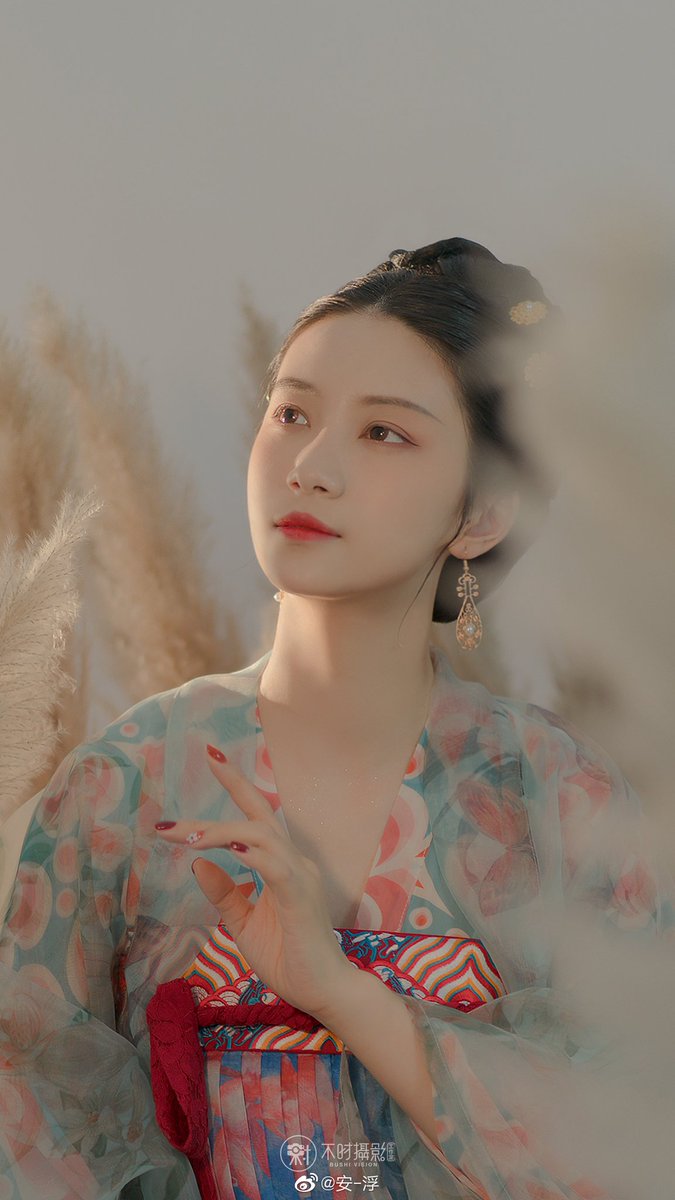 znksk3's tweet photo. 齐胸衫裙
#傳統文化 #中華風
#ChineseCostume  #漢服チャレンジ
#汉服挑战 #한푸_도전 #China #汉服 #漢服 #한푸 
#Chinese_style #中国风 #中国 #ChineseCostume #chinesefashion #ChineseCulture #ChinaStory #Chinese_culture #hanfu_challenge #hanfu https://t.co/ymV1KZWI40