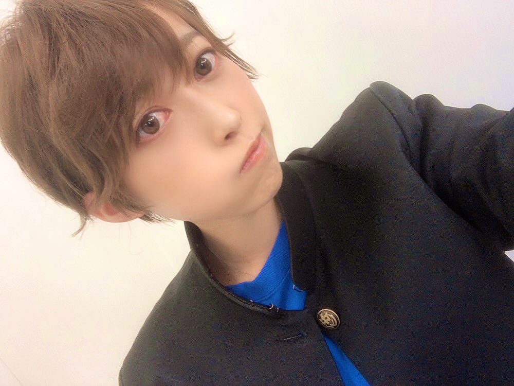 だーゆん 園田有由美 ピンキースカイ 遅くなりましたがチェキサイン会 沢山の予約ありがとうございました 結構バッサリ切ったよ ๑ ڡ ๑ ﾍﾟﾛ 最近は中性的な雰囲気の髪型が人気で ジェンダーレス男子 も ジェンダーレス女子 増えてるんだって 髪