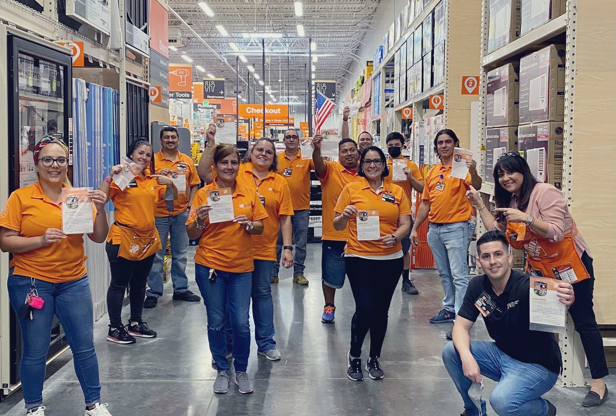 Congratulations to our MET partners for a fantastic Q1! #1team #GETinvolvedSF #1RegionSFL <a href="/SantiBernardez/">Santiago Bernardez</a> <a href="/JuanLop22711873/">Juan Lopez</a> <a href="/wcork19/">Warren Cork</a> <a href="/JerryRamasami/">jerry ramasami</a> <a href="/jordana_kenia/">Kenia Jordana</a>