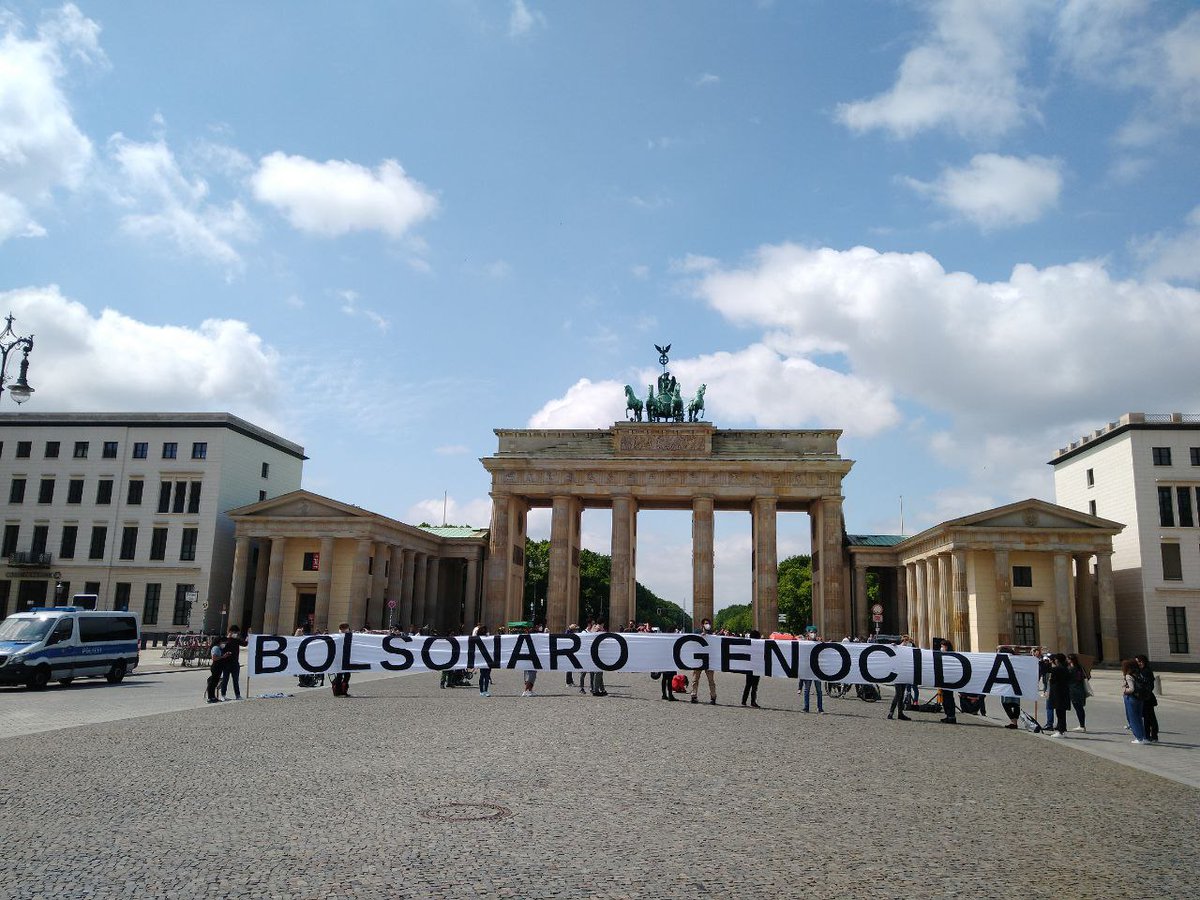 MidiaNINJA's tweet photo. Em Berlim já Fora Bolsonaro! https://t.co/u1Di97QsYz