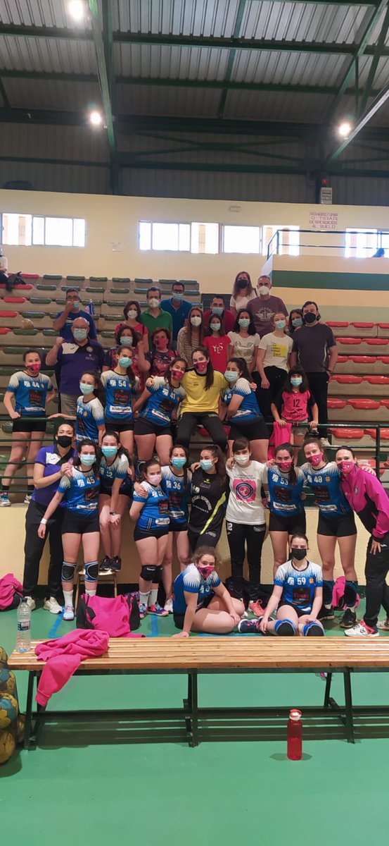 HandballManzan's tweet photo. Nuestras infantiles de la escuela municipal del @manzanares_es en la FINAL REGIONAL de la @fbmclm 💪🏽
¡Enhorabuena chicas! 👏🏽
#fbmclm #FinalFourIF https://t.co/S9rXfWHdUT