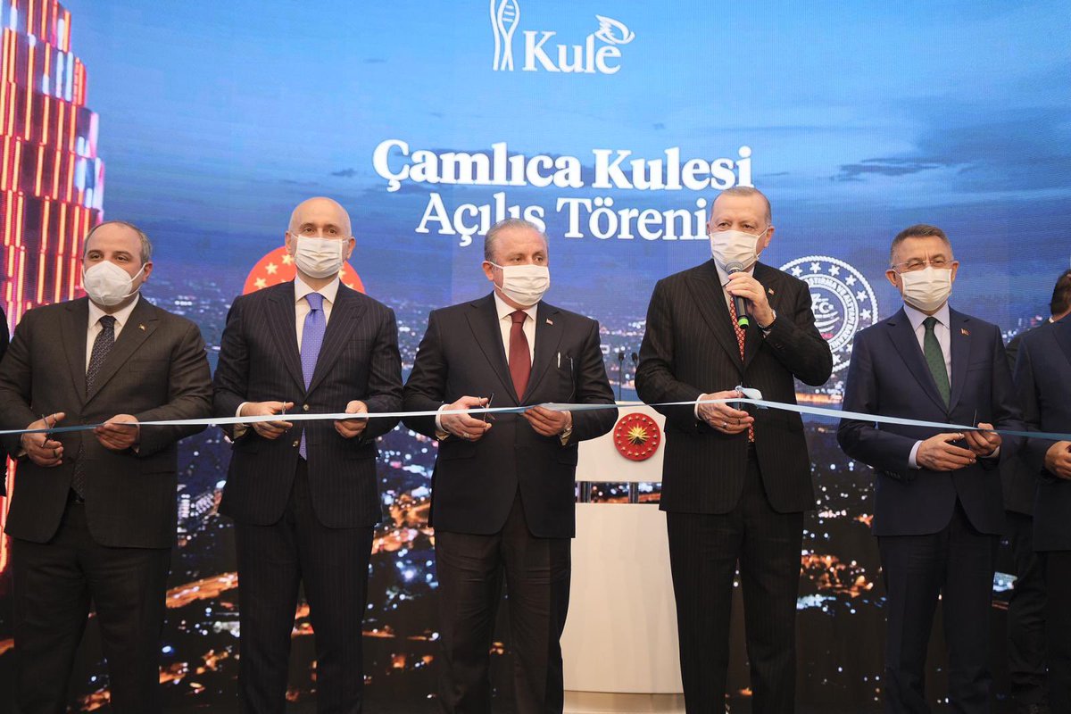 akaraismailoglu's tweet photo. Avrupa’nın en yükseği, 
30.150 m² alana kurulan, 369 m yüksekliğinde ve toplam 49 kattan oluşan #ÇamlıcaKulesi;

İstanbul'un en güzel yerinde arzı endam ediyor.

Ülkemize ve milletimize hayırlı olsun.🇹🇷

#ÇamlıcaKulesi https://t.co/bOW89wYcIf