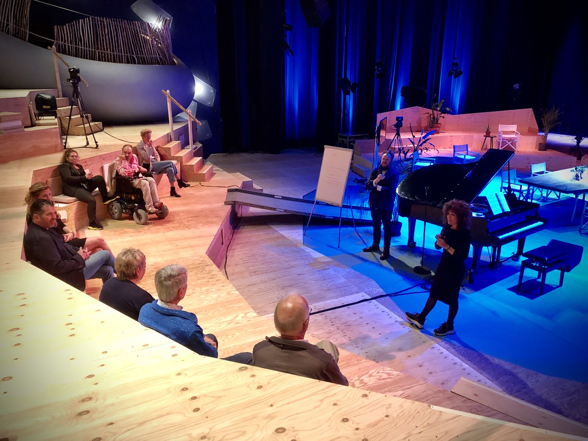FabuchSocial's tweet photo. De Social Hackathon is van start gegaan! We hopen op mooie oplossingen en creatieve ideeën zodat we na deze week echt een start kunnen maken om het taboe aan te pakken! Volg ons vandaag en kijk vanavond naar de live uitzending via https://t.co/sO7JF7HIDp https://t.co/QEvQK2XQFF