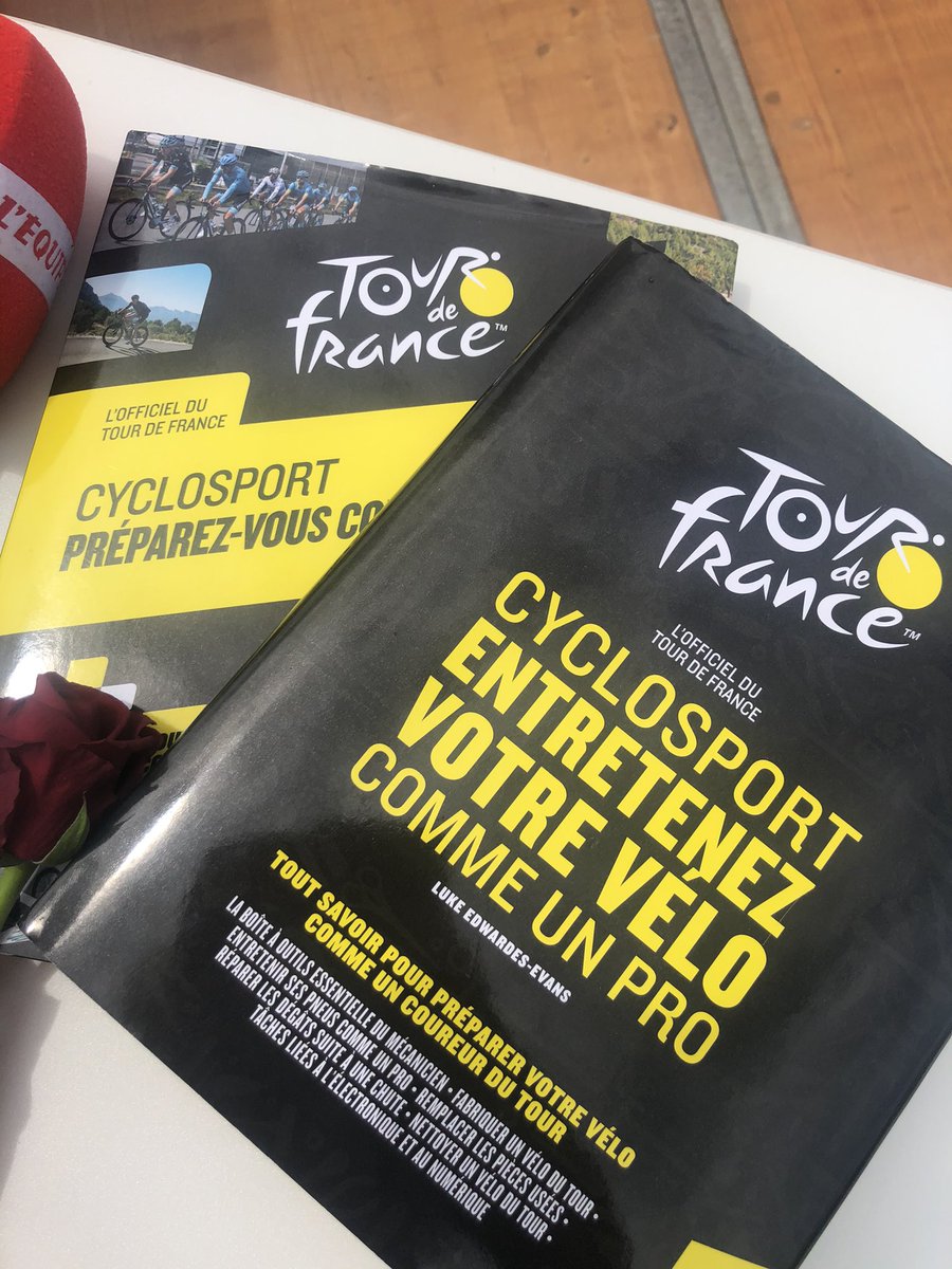 lequipeVELO's tweet photo. Cadeaux du jour ! On se retrouve dans Ca va frotter maintenant ! 
RT et Follow 🙌⬇️ https://t.co/yQGGkNnyia