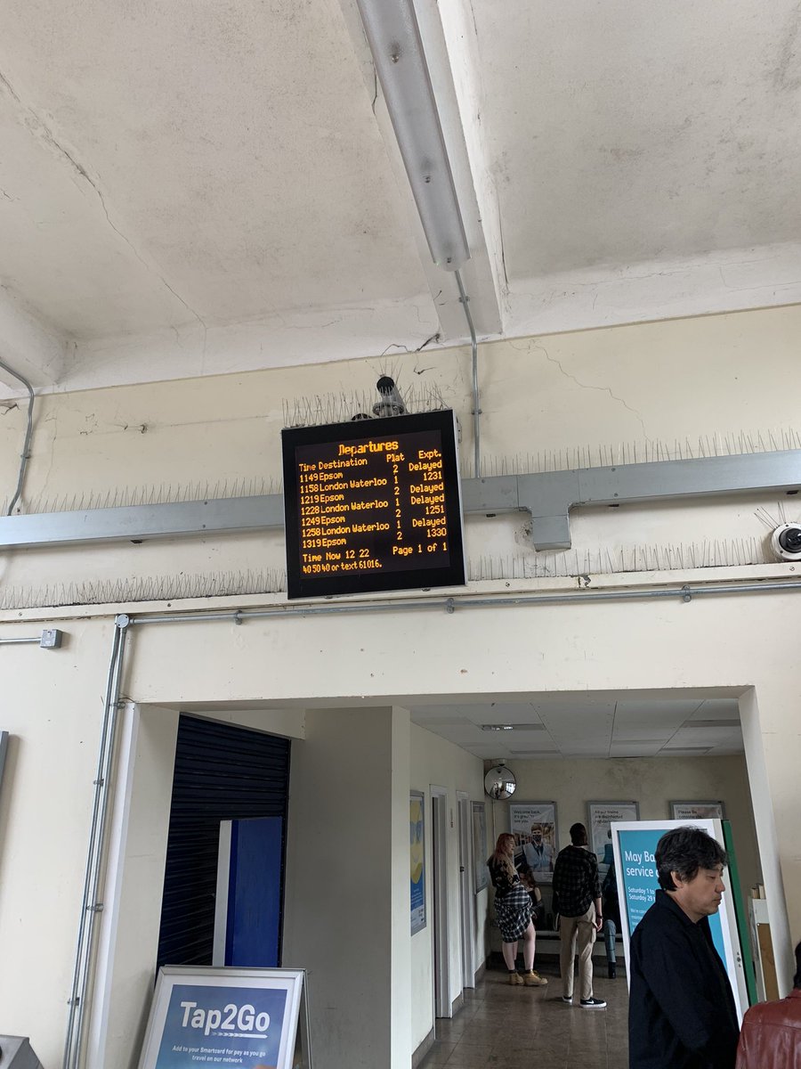 FifiS81's tweet photo. You can always rely on @SW_Help to cock up your plans #alwaysdelayed #90minutestotravel6miles https://t.co/p5t61H8E7e