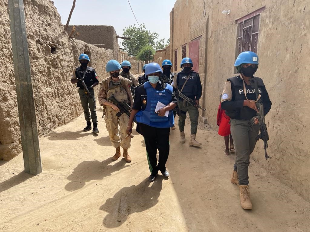 CJOC_COIC's tweet photo. International Day of #UN Peacekeepers 

Honouring CAF members and all those deployed across the world, for their bravery and unrelenting dedication to help bring peace and security. 

https://t.co/o7vQgbs6gM https://t.co/49lXEV8WGv
