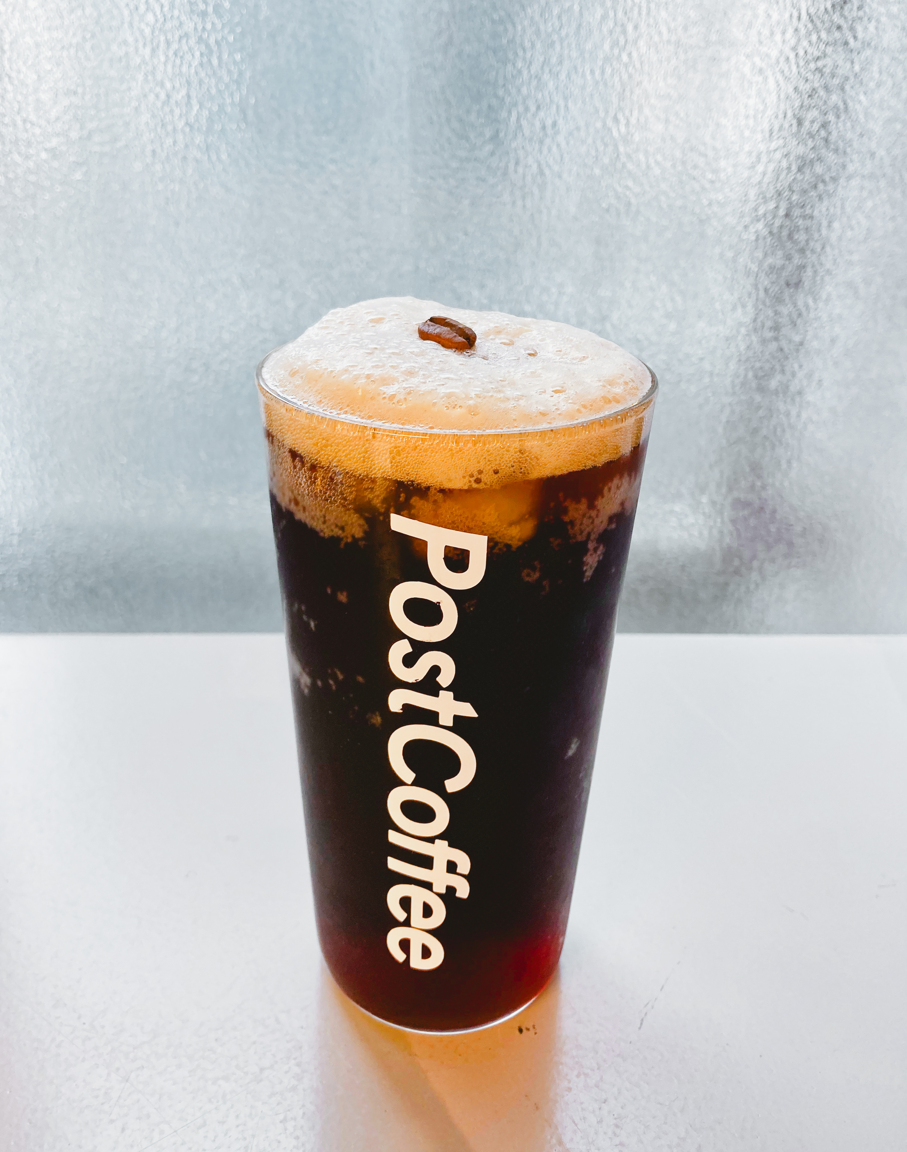 Postcoffee コーヒーサブスク コーヒーコーラ 作り方 1 サーバーに10gの蜂蜜と1gの山椒を入れる 2 その上から深煎りコーヒー15gを90gのお湯でドリップ よく混ぜる 3 100gの氷を入れたグラスに コーヒー コーラ2mlの順番で入れる 4 よく混ぜて完成