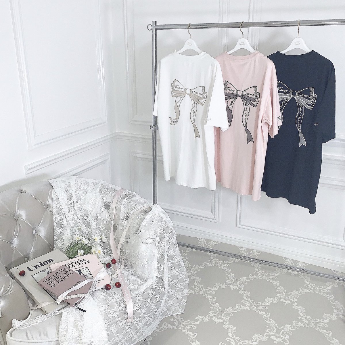 ri13_p's tweet photo. 6/26 produce item
comming soon... 🐇♡

予定あけておいてもらえたら
嬉しいです… ☁️☁️ https://t.co/0aF78eVGbr