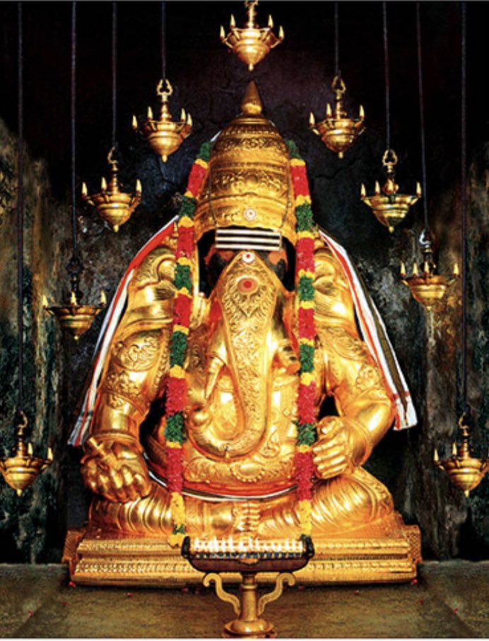 sreeramjvc's tweet photo. ௐ Maha Gantathipathaya Namaha. 

Today &amp; now is Sankatara Chaturthi.

Let’s pray to Lord Ganapathi. 

About to break my fast &amp; start my prayers for the welfare of the world. 
#sankashtichaturthi
#SaturdayTempleDay https://t.co/dA4chKkUPO