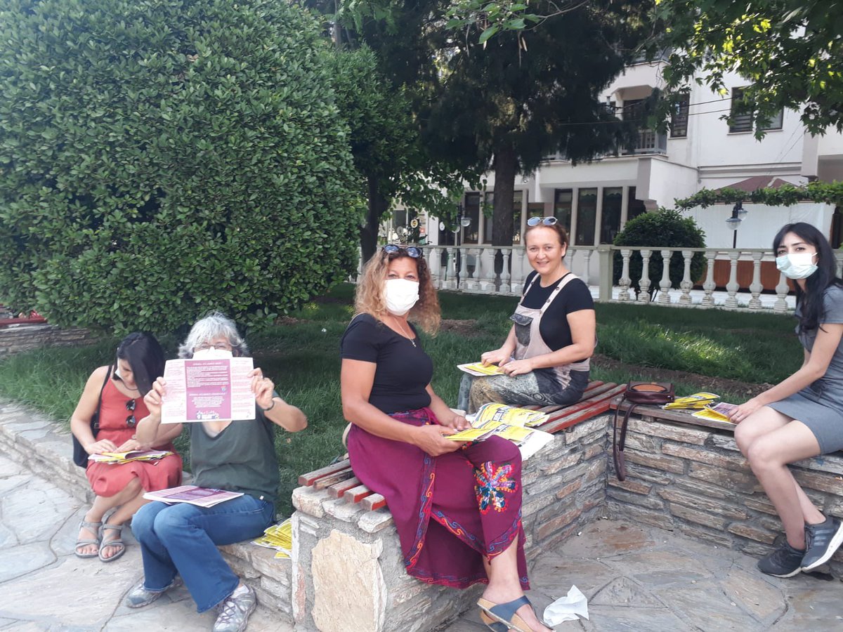 platformmentese's tweet photo. Menteşe sokak ve caddelerinde İstanbul Sözleşmesi broşürlerimizi dağıttık.
#İstanbulSözleşmesiBizim 
#İstanbulSözleşmesindenVazgeçmiyoruz 
#İstanbulSözleşmesiYaşatır https://t.co/I2opHbSHnS