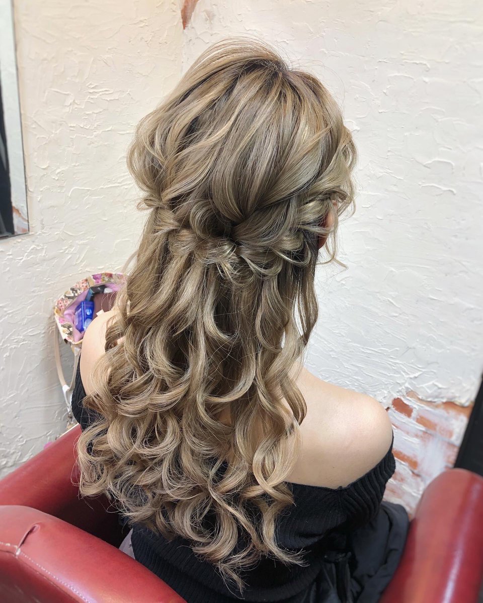 秋田 ヘアステージヴォーグ 森元伸 A Twitter ハイトーンのハーフアップ 夜のお仕事の子にも 結婚式に出席する方たちにも ハーフアップは人気高し ヘアメイク ヘアアレンジ 結婚式髪型 巻き髪 ヘアセット 美容室 美容院 美容師 美容学生 秋田 ヘアステージヴォーグ 森元伸 A Twitter ハイトーンのハーフアップ 夜のお仕事の子にも 結婚式に出席する方たちにも ハーフアップは人気高し ヘアメイク ヘアアレンジ 結婚式髪型 巻き髪 ヘアセット 美容室 美容院 美容師 美容学生