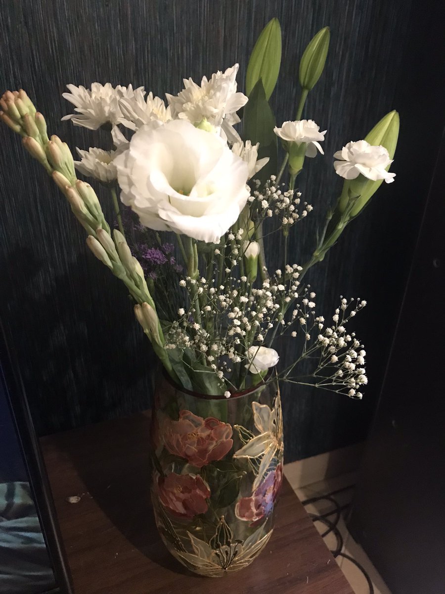 hmaroliadsilva's tweet image. One thing that keeps me going these days is a weekly delivery from #ShadesOfSpring #Flowers