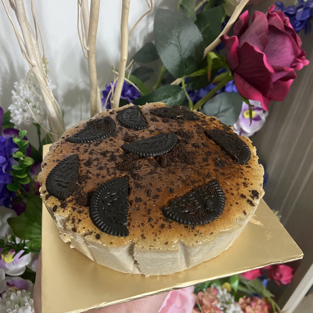 de_slicee's tweet image. Bah guys @KKCity, I'm taking orders for Monday (31/5) before lockdown. Limited slots! Order now 💕 

Kindly DM for our menu ❤️