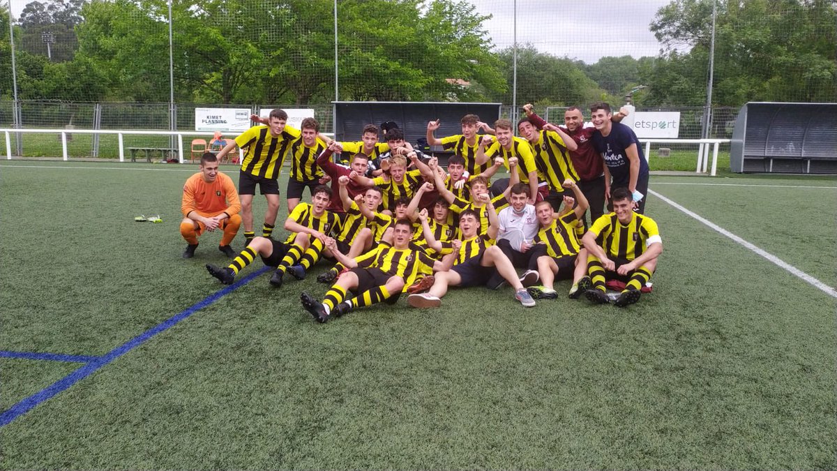 cdGetxoOficial's tweet photo. El JUVENIL A ES EQUIPO DE DIVISION DE HONOR NACIONAL!!! 
Zorionak equipo y cuerpo técnico! Temporadón!!! 
Aupa Getxo!!!!🐝🐝🐝 https://t.co/cntmD26N3P