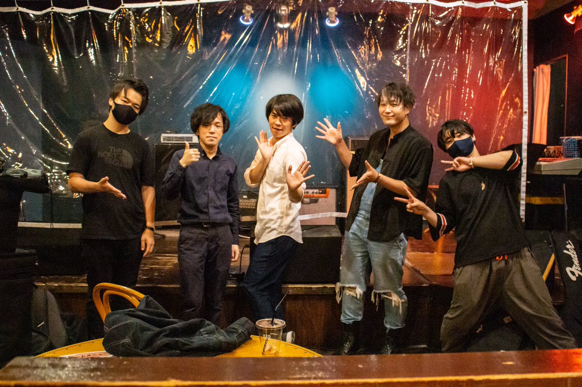 KAMOSHIDA_SSW's tweet photo. ワンマン無事終わりました。来てくださった方々本当にありがとうございました！また後ほど写真、映像上げさせて頂きます。
photo @music_1833  @ame_au_sel 
@ejirishinpei https://t.co/9urZ3KdcIT