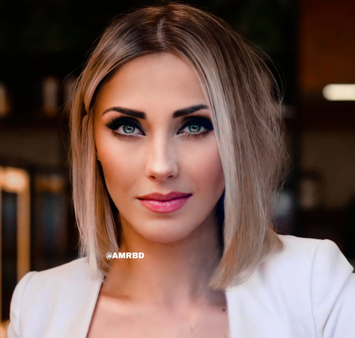 EllenAMRBD's tweet photo. Tá, mais vocês já viram a Anahí Giovanna de cabelo curto? #edit #manipe
@Anahi 👑♥️
Boooom dia, acordei inspirada! https://t.co/R8Vz8RFaBZ