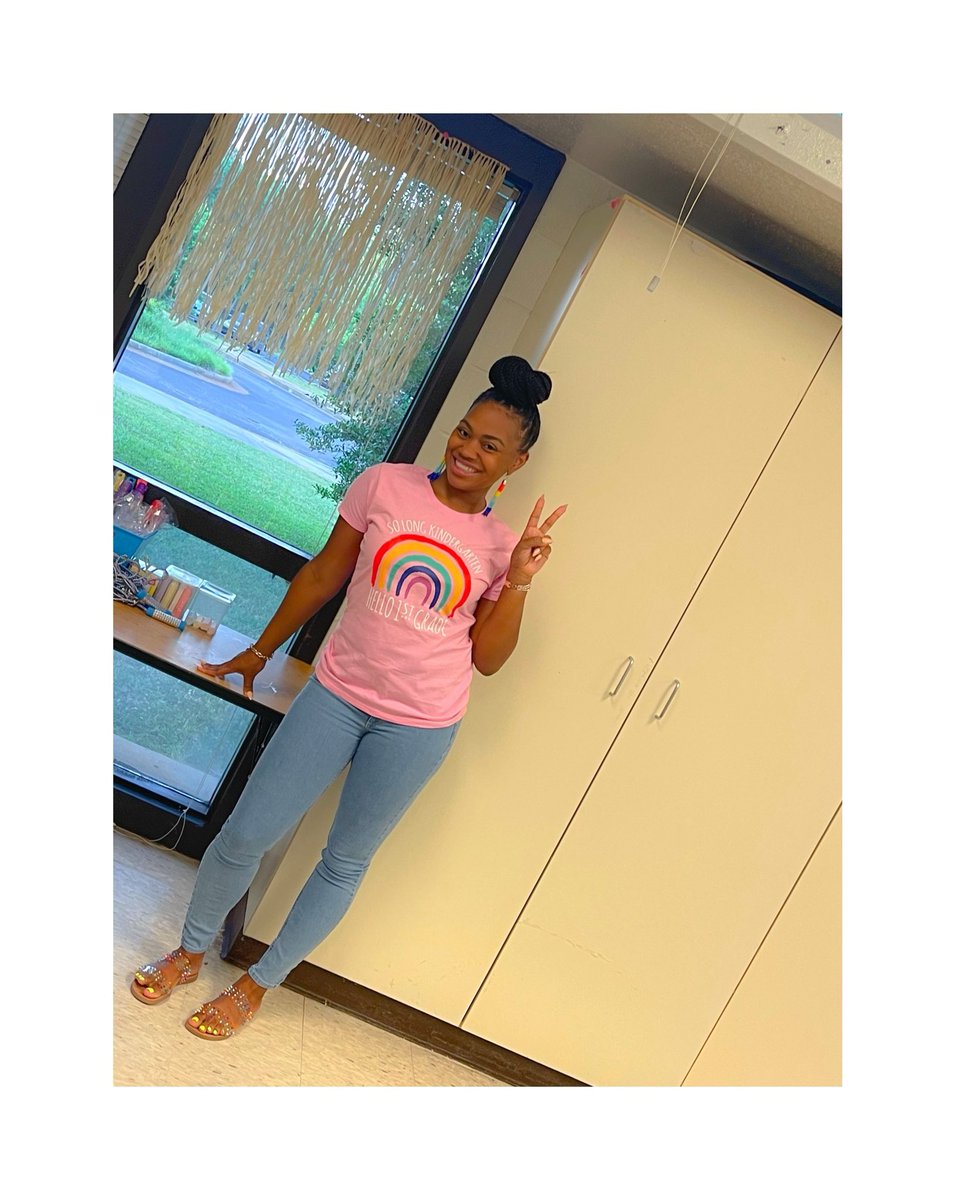 SanfordFirsties's tweet photo. As my Kinder’s are headed to First Grade so am I!! So, so long Kindergarten (for now) Hello First Grade! I’m excited for what’s ahead! New School, New County, New Beginnings! 🍎
.
Happy Summer Break! ☀️ https://t.co/n90pI0DxY6