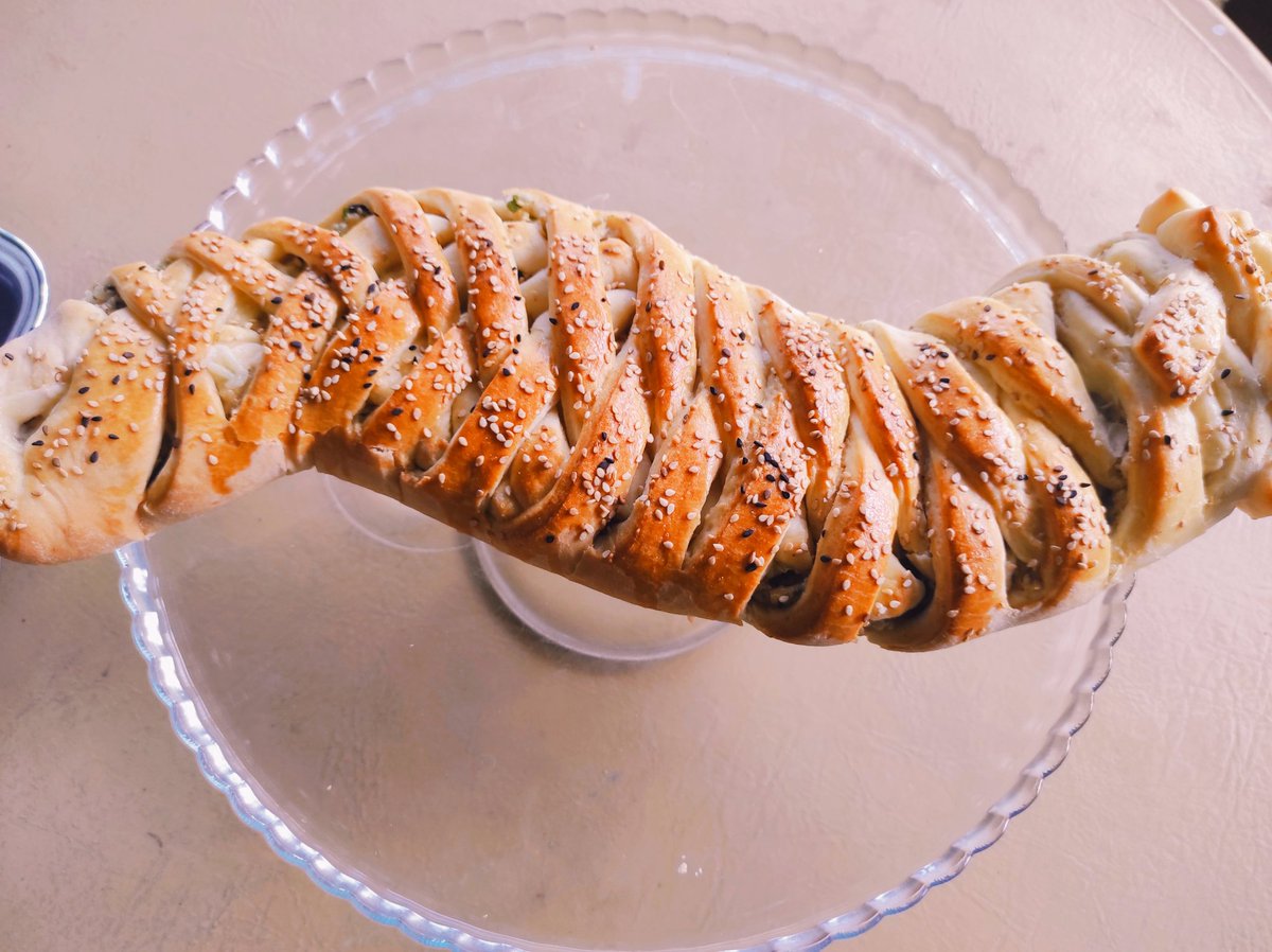 FahadChishte's tweet image. #ChickenBread made by my 11 years old daughter, n its more tasty than how it appears ❤️🌸