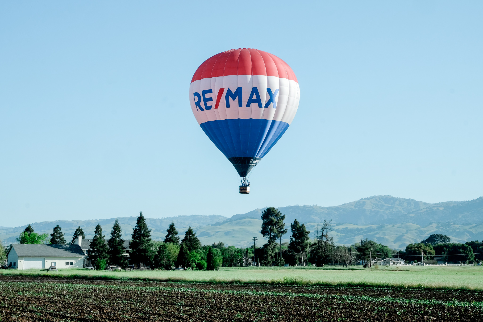 Remax Balloon Logo