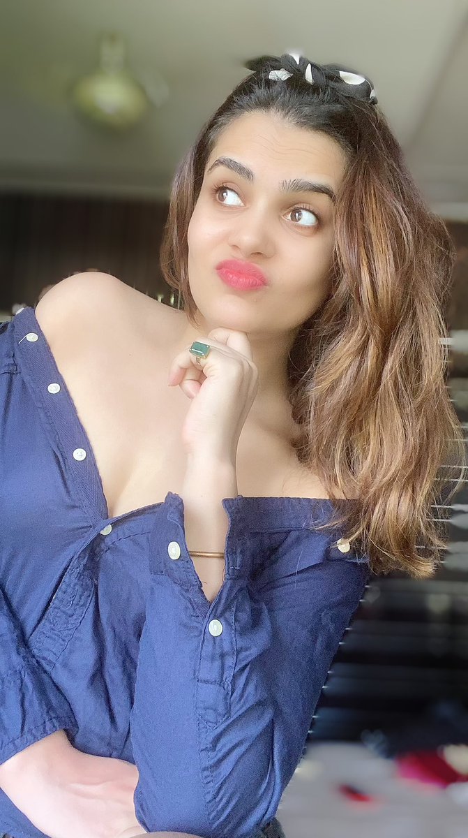 agnihotrianupma's tweet photo. Expression is the essence of thought. https://t.co/L8wuu1Pwcp