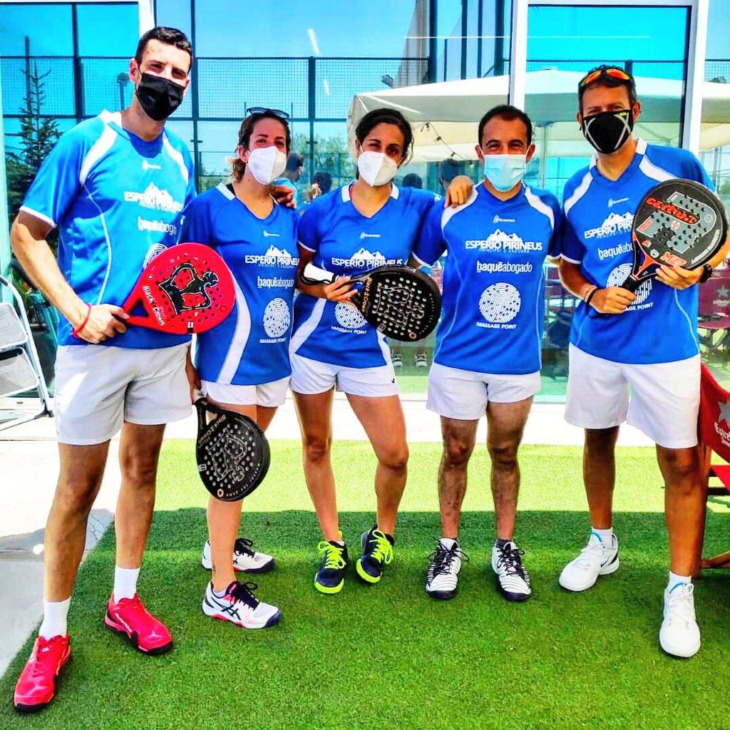 angelblanco_cat's tweet photo. Avui jornada a casa de la Lliga @SummaPadel by @GuinotPrunera amb victoria del nostre equip @clubpadelvilanova per 3-0 contra Can Busqué (Igualada)✌
Bona feina, compis!! 😎💪🎾
...
#SummaPadel
#GuinotPrunera
#PadelCat
#Vilanova
#VnG
#Garraf
#Padel https://t.co/tjvsbezJnr
