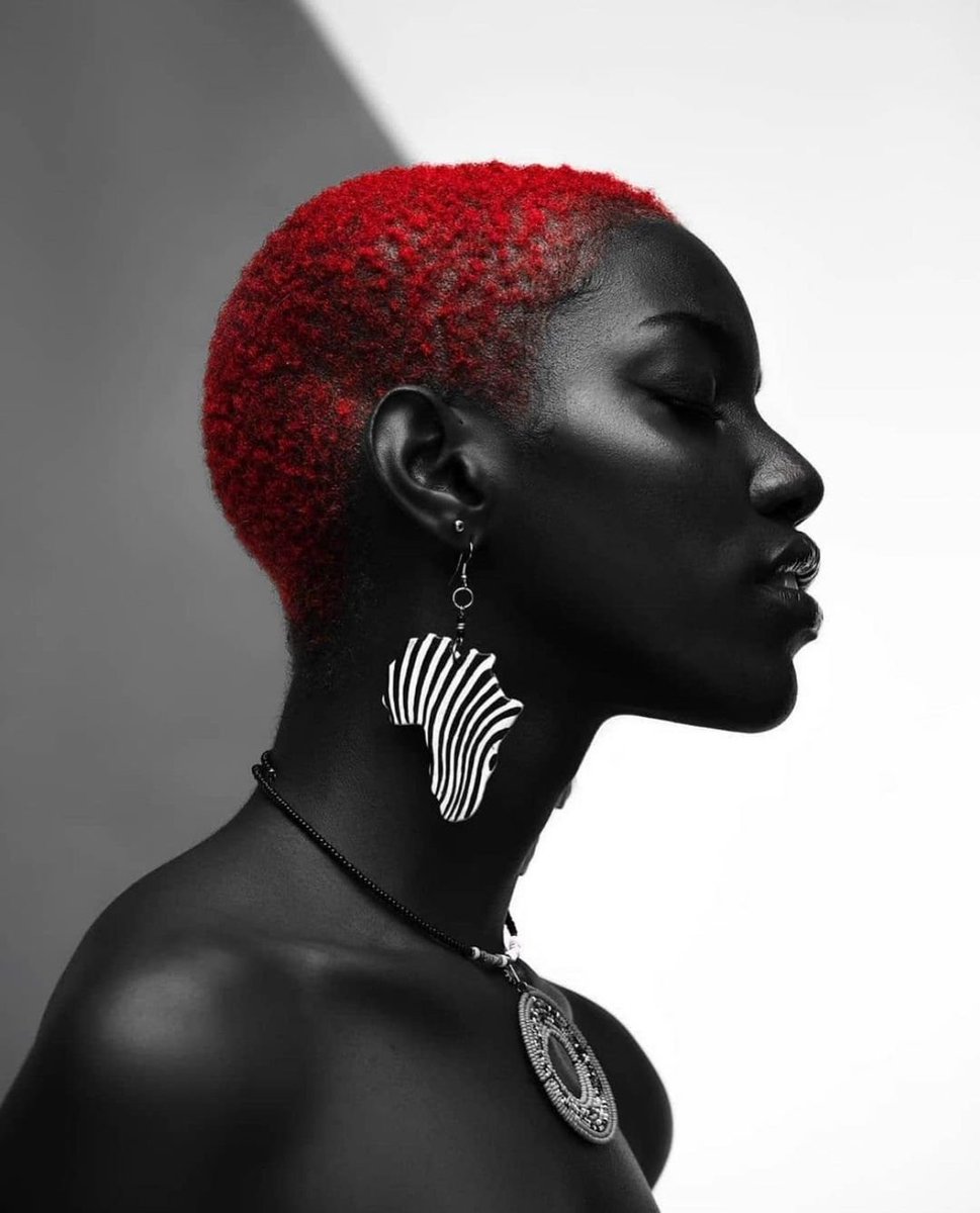 Aestheticthin13's tweet photo. Red https://t.co/8rW0ifaNdi