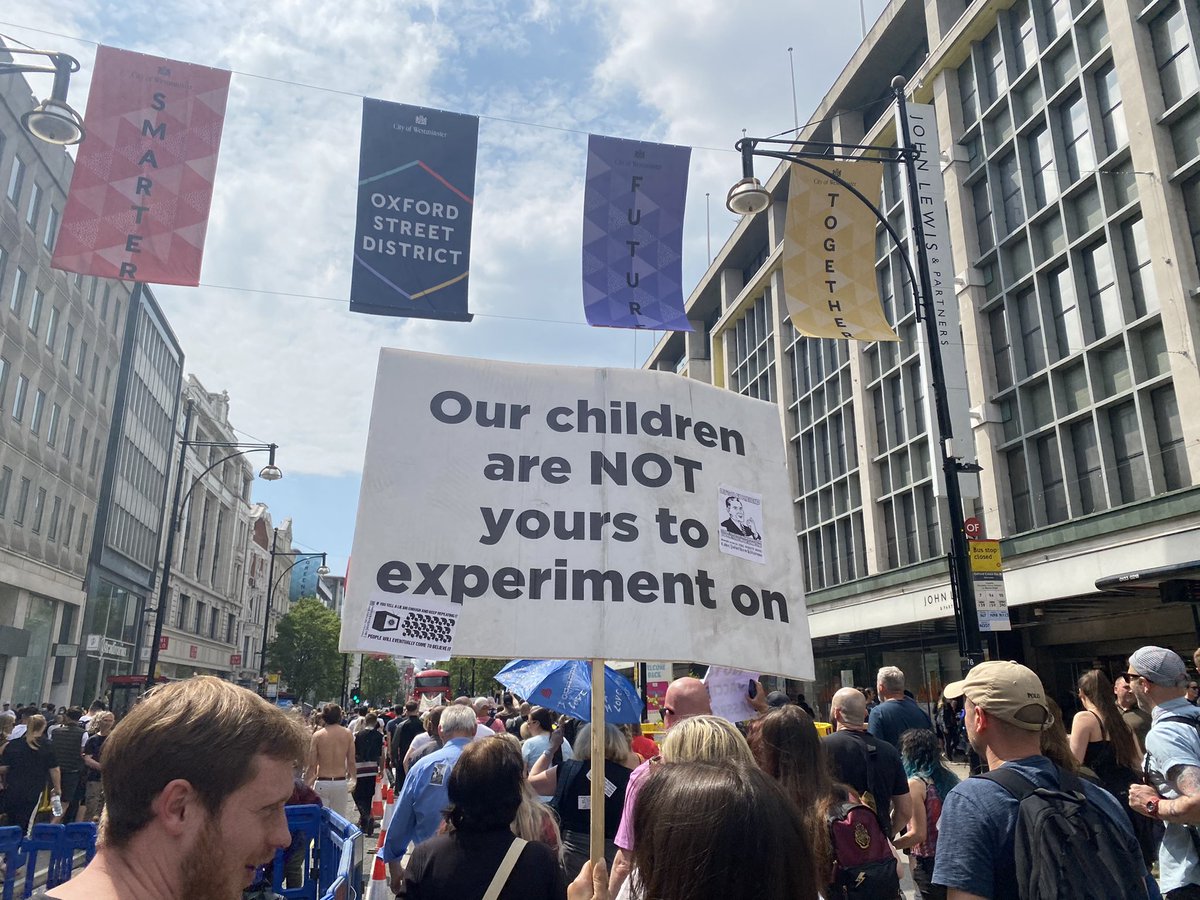 NO VACCINATION OF CHILDREN #londonprotest