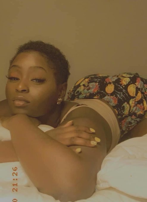 1 pic. Bald has been my ting 🔥👩🏾&zwj;🦲 https://t.co/eUQOnvOV3l