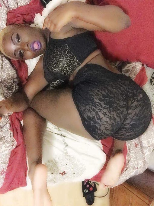 2 pic. Bald has been my ting 🔥👩🏾&zwj;🦲 https://t.co/eUQOnvOV3l