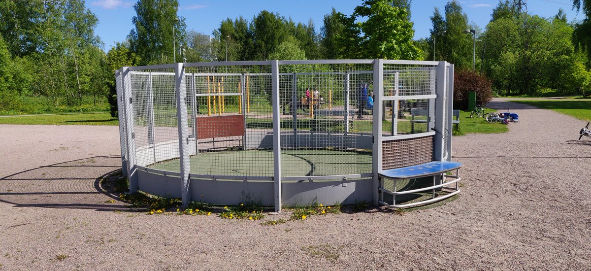 RT @huima: City of Helsinki has built these small MMA arenas for children at selected playgrounds. How cool is that. https://t.co/Fm8BJZjyJW