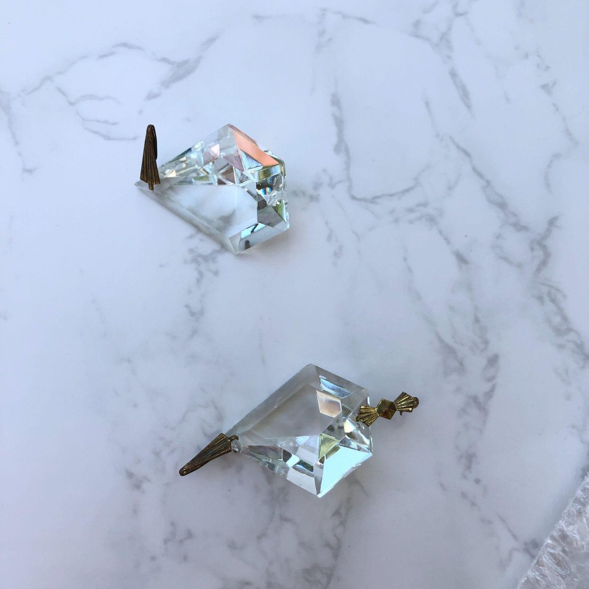 Vintage Kite Chandelier Crystals Clear 35mm Gold Connectors, Lighting Supply, Lamp Hardware, Christmas Tree Decoration, Sun Catcher #vintagejewelry #thriftstorefind
➤ etsy.me/3wKaW8z