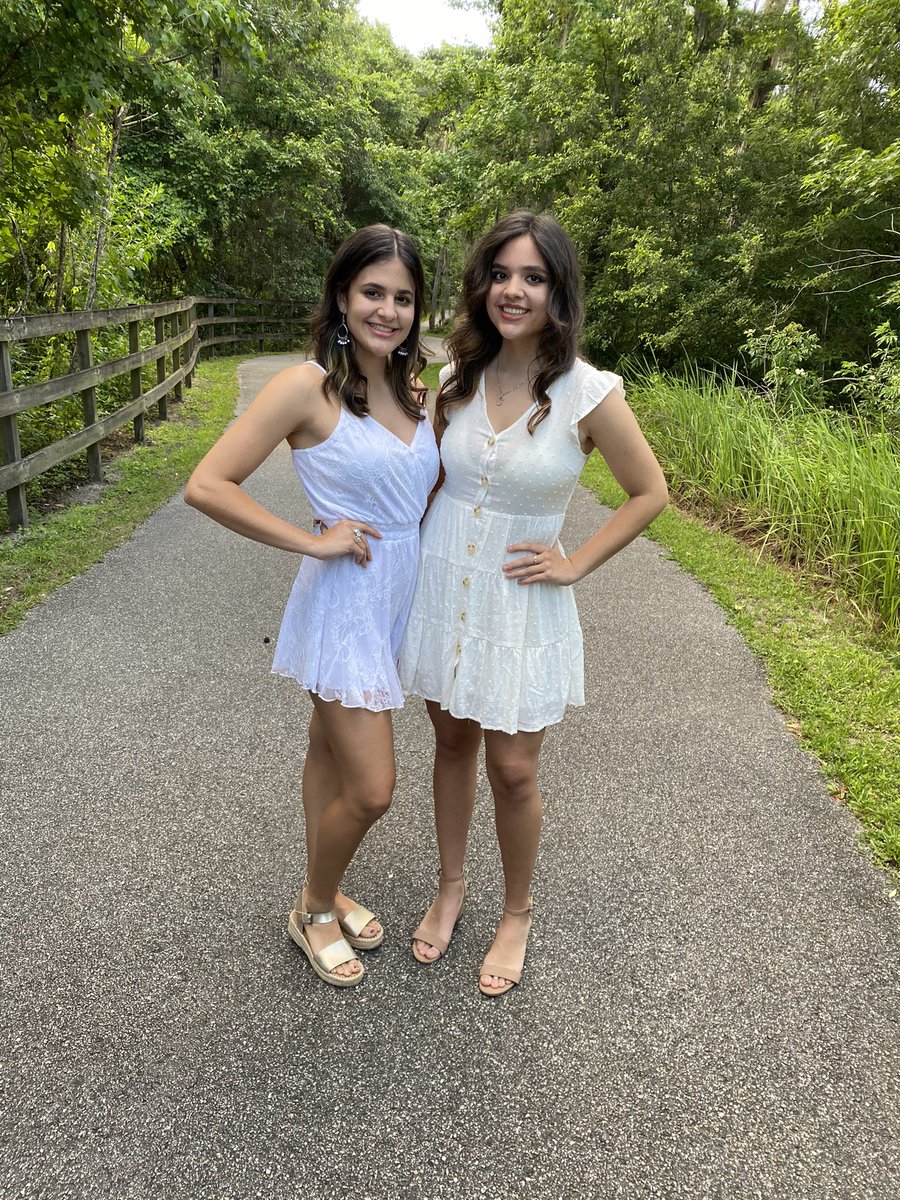 mendi_camacho's tweet photo. Happy 18th to the coolest twins I know.  🎁🎁 https://t.co/Ek5zmqGsLl