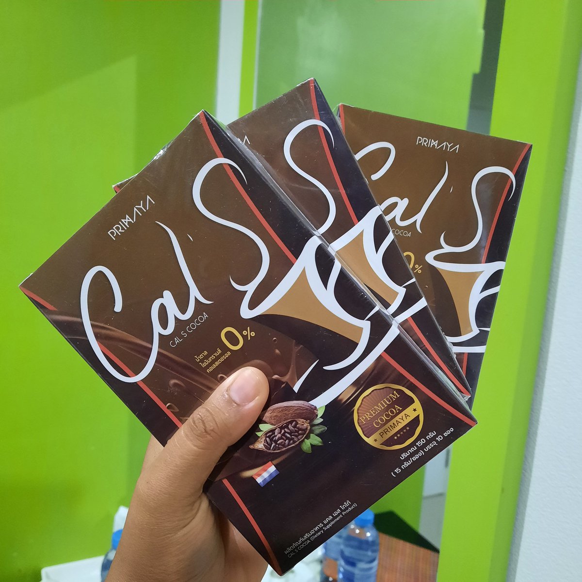 pym_khay's tweet photo. #ส่งต่อ Cal S ของเค้าเองค่ะ มี 3  กล่อง ซื้อมาจากตัวแทนที่ถูกต้องไม่ปลอมค่ะ 

ส่งต่อกล่องละ 200.-

#ส่งต่อคสอ #ส่งต่อสกินเเคร์ #CAls #calscocoa #โกโก้ลดน้ำหนัก #ของดีบอกต่อ #ลดน้ำหนักแบบไม่แดกยาโว้ย #ลดความอ้วน #primaya https://t.co/sjgeYmxgrr