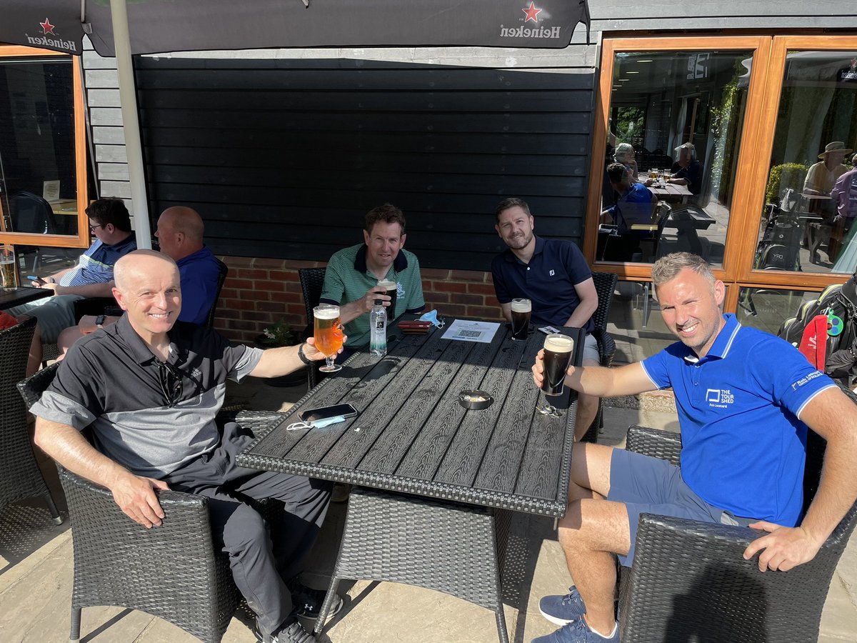 Fantastic <a href="/thecaptainhcgc/">The Captain @ HCGC</a> pro match <a href="/HarpendenCommon/">Harpenden Common GC</a> followed by a well deserved pint