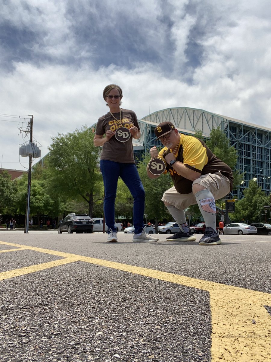 witherito's tweet photo. Ready to watch our boys beat the Astros #padres #swagchain #padsquad @Mudcat55 @DonOrsillo @tatis_jr @Padres @caseywithers817 #FriarFaithful https://t.co/mkpWlQIyBO