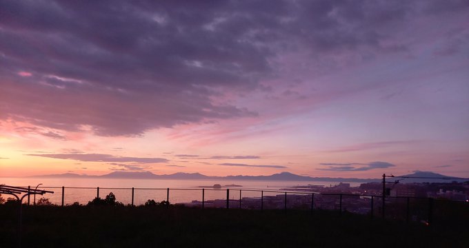 朝焼けのtwitterイラスト検索結果