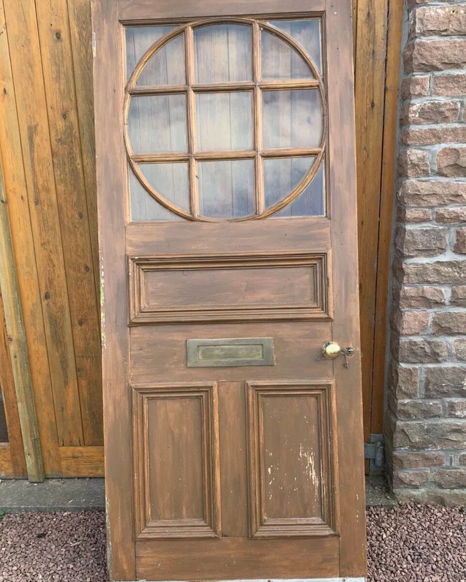 GreystokeHouse's tweet photo. Well weβve gone and bought a new front door! Much more authentic than our current one. It dates from 3 years after the house was built too and itβs only from Carlisle!
#renovation #halftermproject https://t.co/QWvz1j1oc0