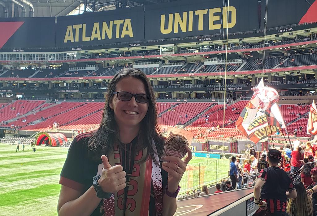 luisalemany1's tweet photo. #powerbiber en Guete mit eme Biber am Atlanta United Fuessballspiel in Atlanta GA, USA https://t.co/CQqV42HWYJ